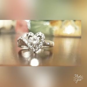 Engagement, promise ring, or everyday use.